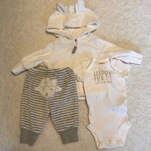 NB Newborn Carters terry cloth outfit